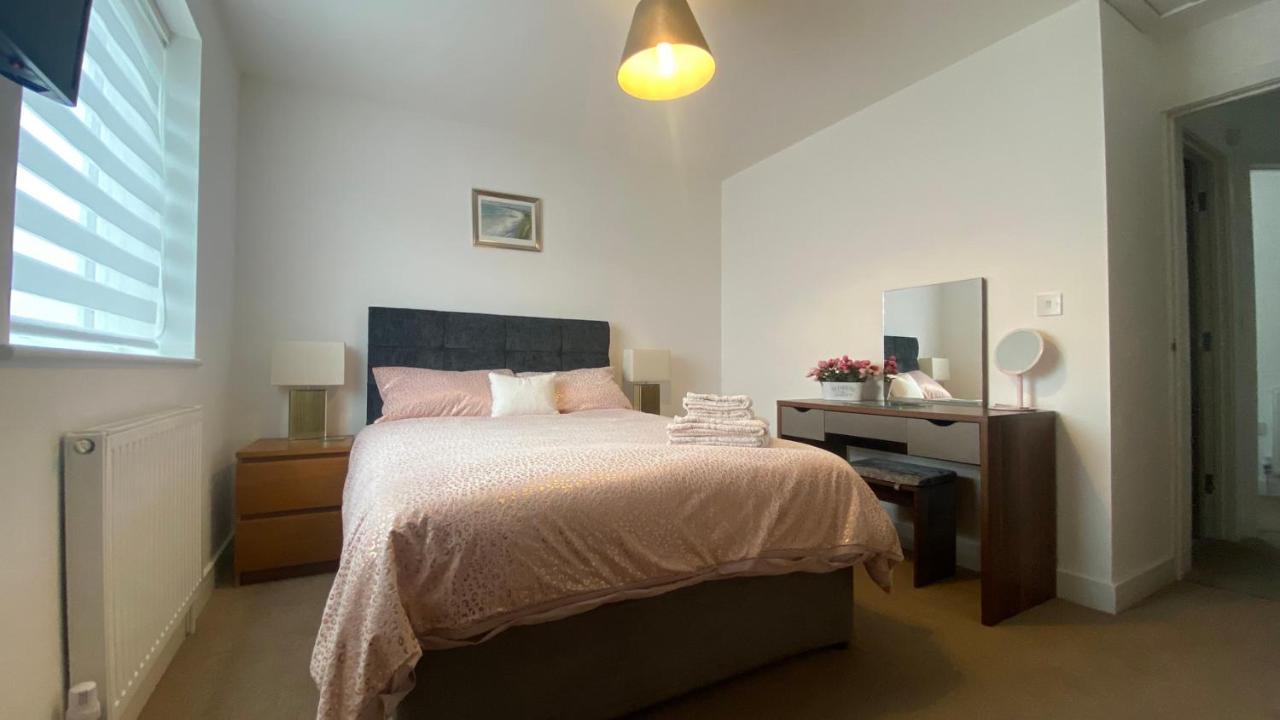 Вілла Comfy 2 Bed House Located At Wareham Train Station Екстер'єр фото
