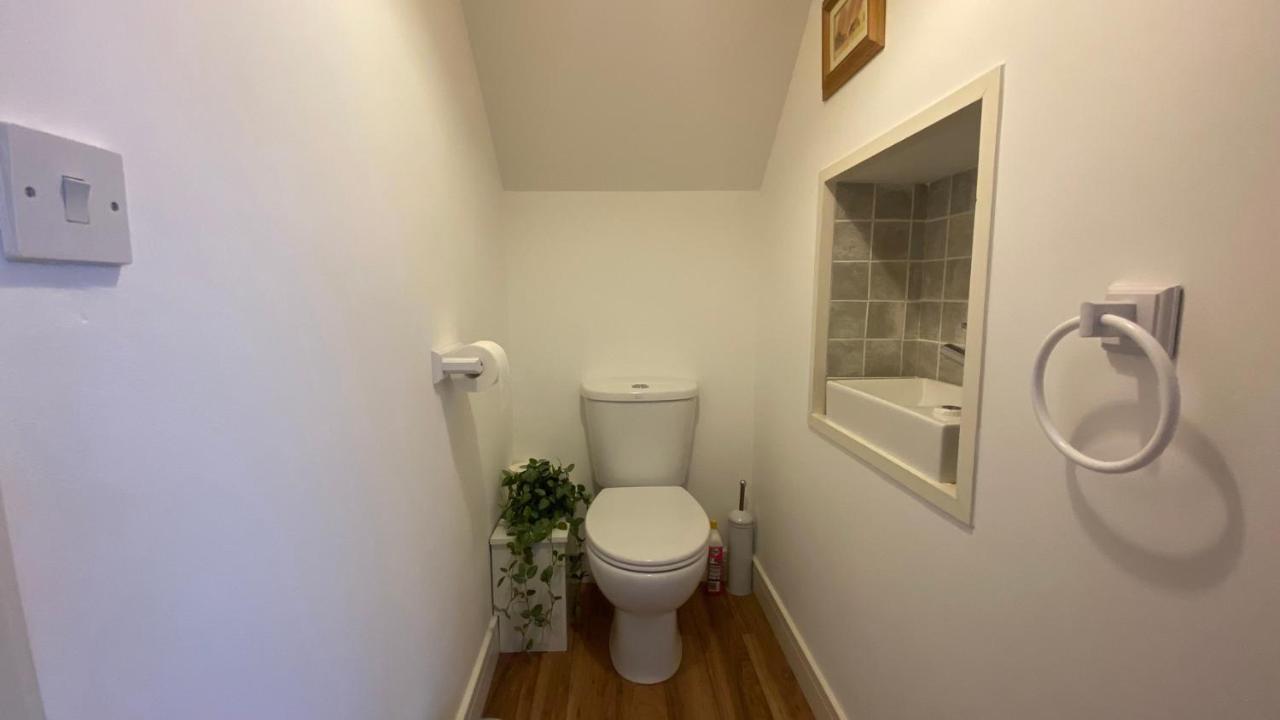 Вілла Comfy 2 Bed House Located At Wareham Train Station Екстер'єр фото